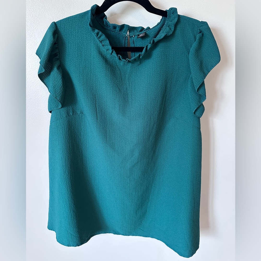 3X SHEIN Green Ruffle Neck Flutter Sleeve Blouse